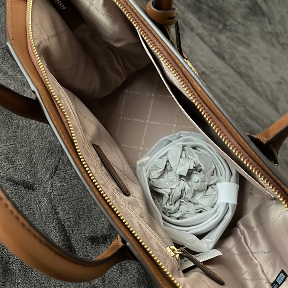 Large purse - Picture 4 of 6